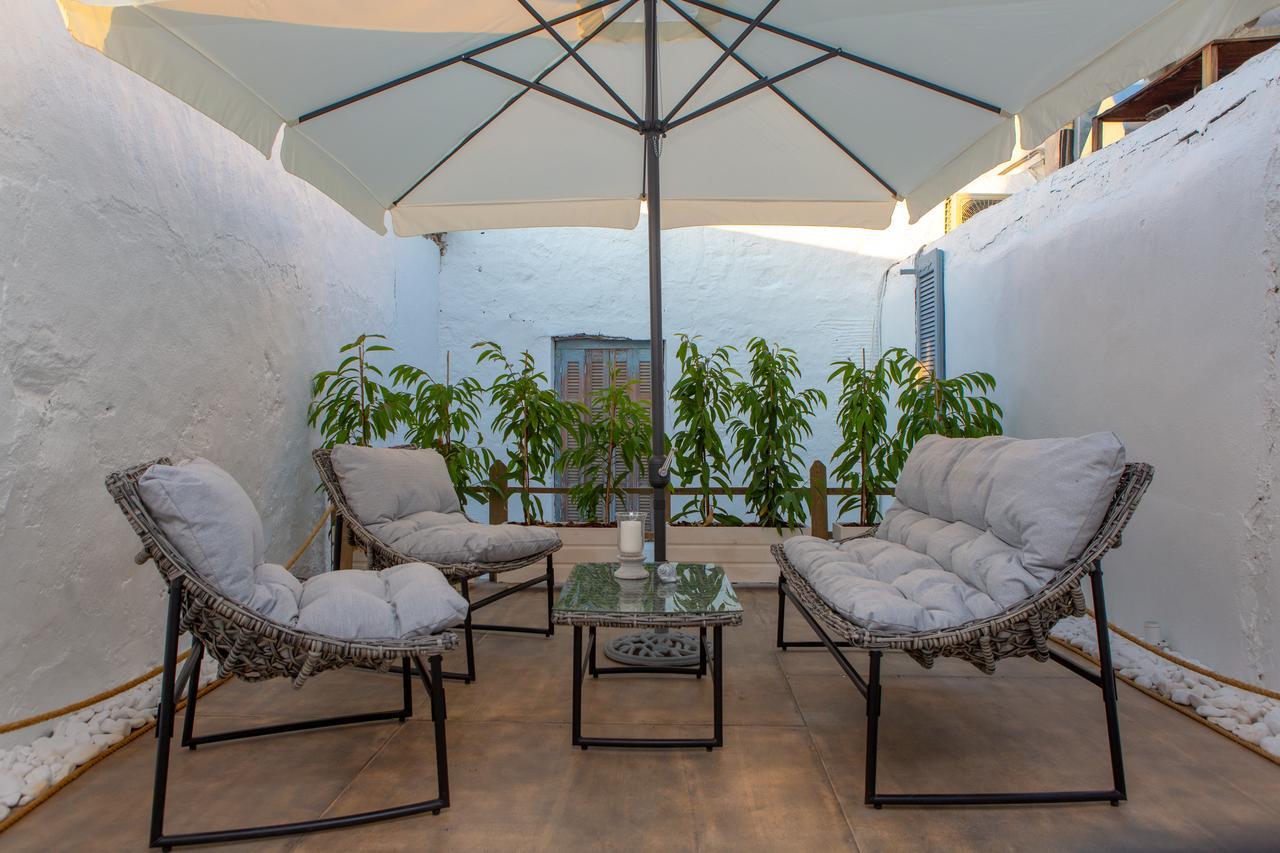 Naxos Riviera Suites Naxos City Экстерьер фото
