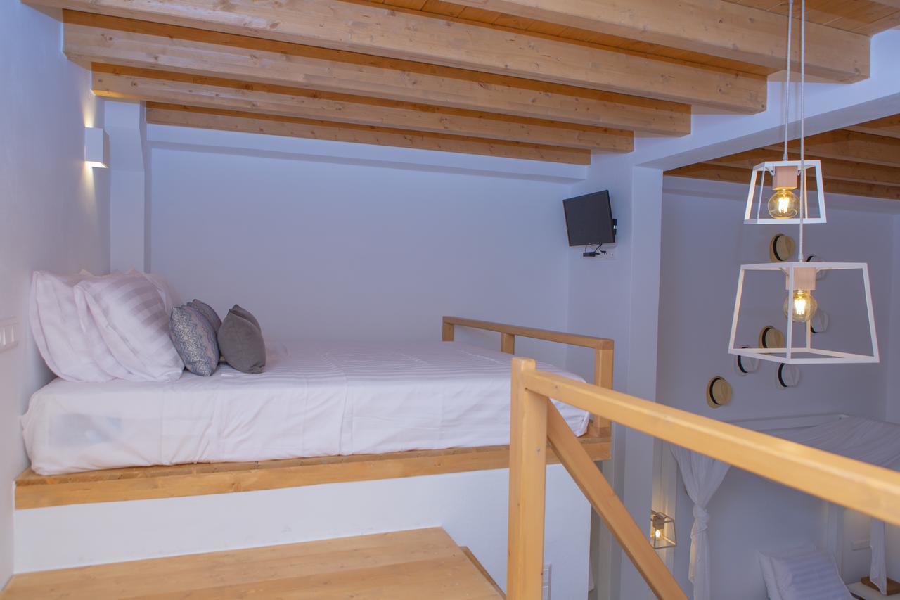 Naxos Riviera Suites Naxos City Экстерьер фото